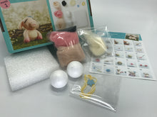 Load image into Gallery viewer, Needle Felting Kit - Little Piggy
