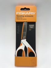 Load image into Gallery viewer, Fiskars 21cm Dressmaking Scissors
