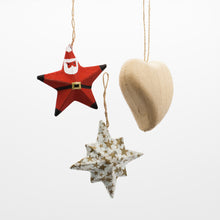 Load image into Gallery viewer, Xmas Star/ heart - Papier mache - 8cm
